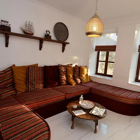 Amina Hanem Boutique 카발라